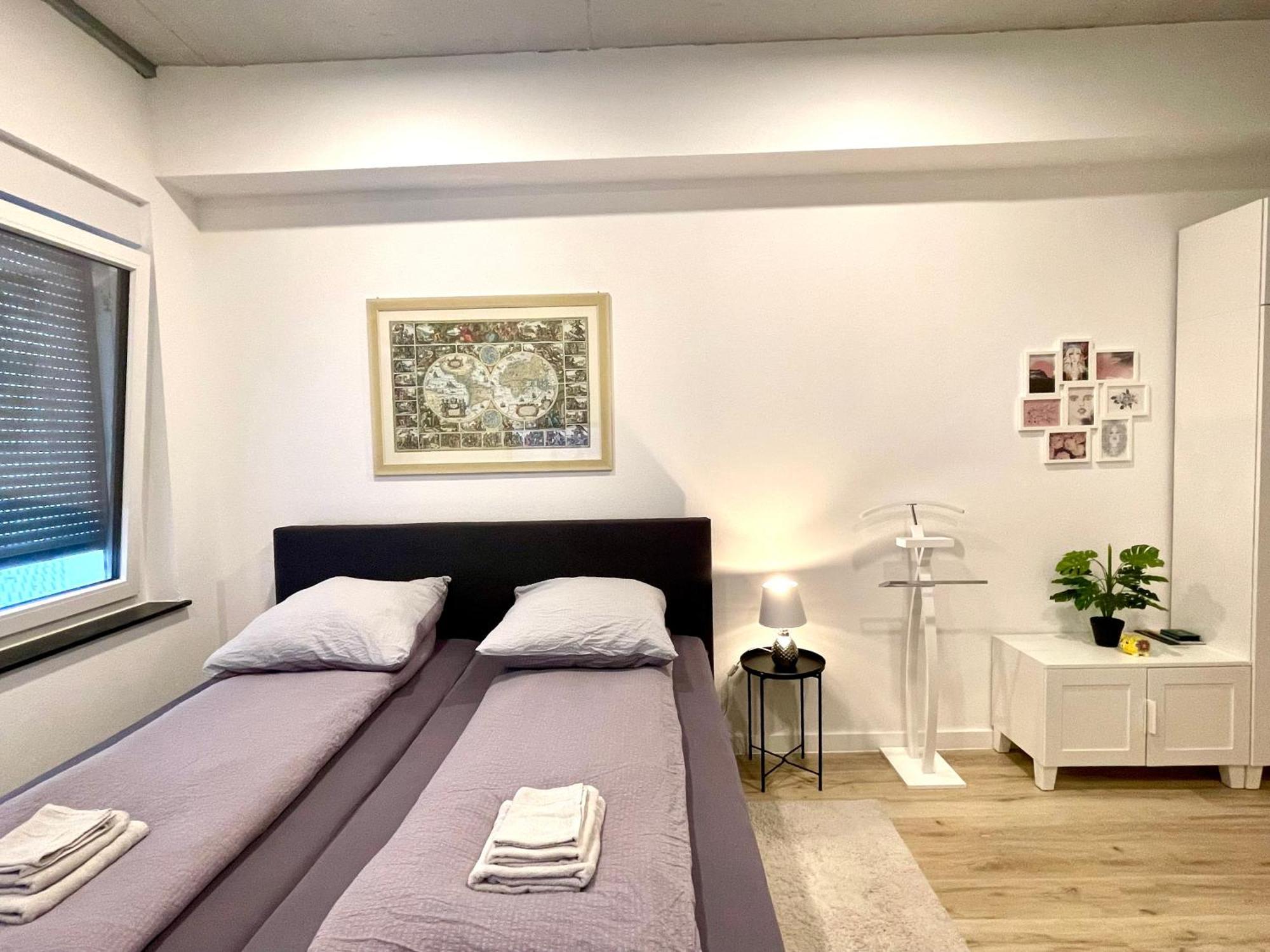 Neu Wunderschoenenes Weisses Apartament Am Schloessle Zentrum Goldstadt Pforzheim Kültér fotó