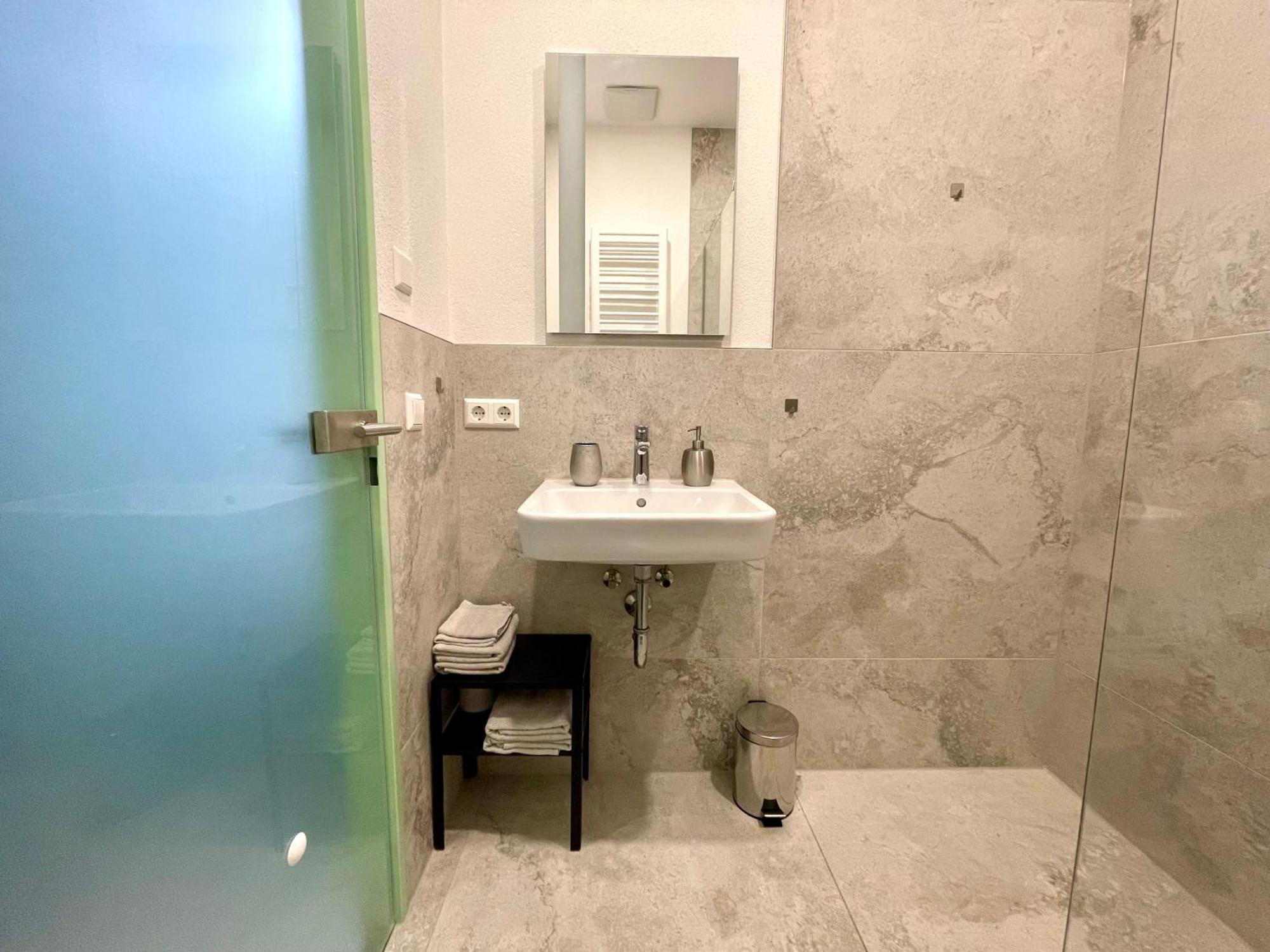 Neu Wunderschoenenes Weisses Apartament Am Schloessle Zentrum Goldstadt Pforzheim Kültér fotó