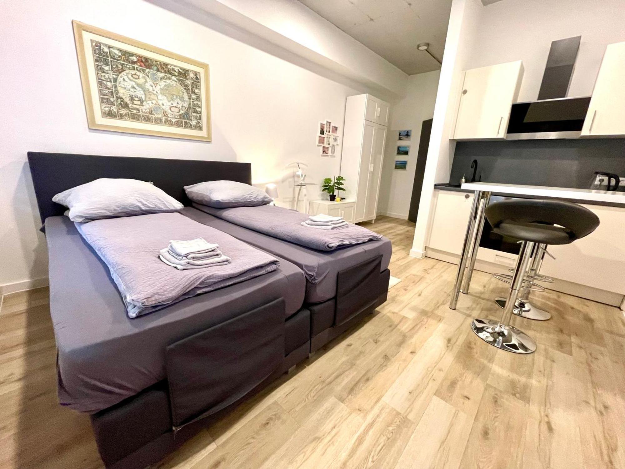 Neu Wunderschoenenes Weisses Apartament Am Schloessle Zentrum Goldstadt Pforzheim Kültér fotó