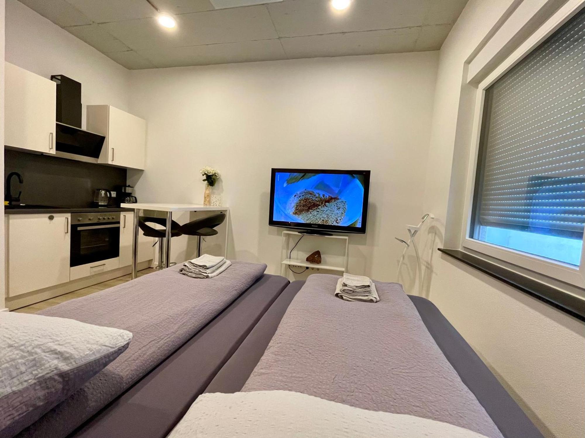 Neu Wunderschoenenes Weisses Apartament Am Schloessle Zentrum Goldstadt Pforzheim Kültér fotó
