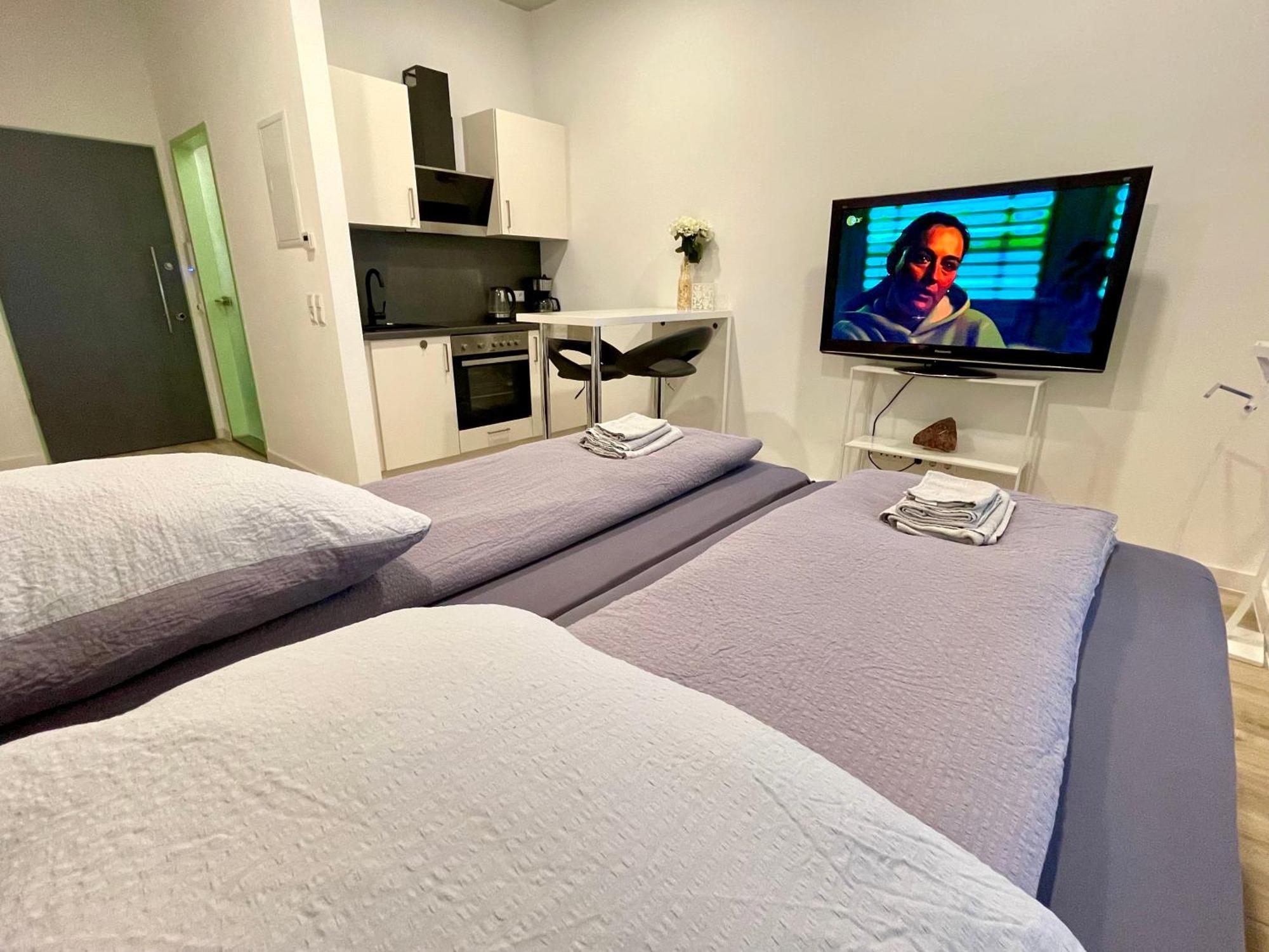 Neu Wunderschoenenes Weisses Apartament Am Schloessle Zentrum Goldstadt Pforzheim Kültér fotó