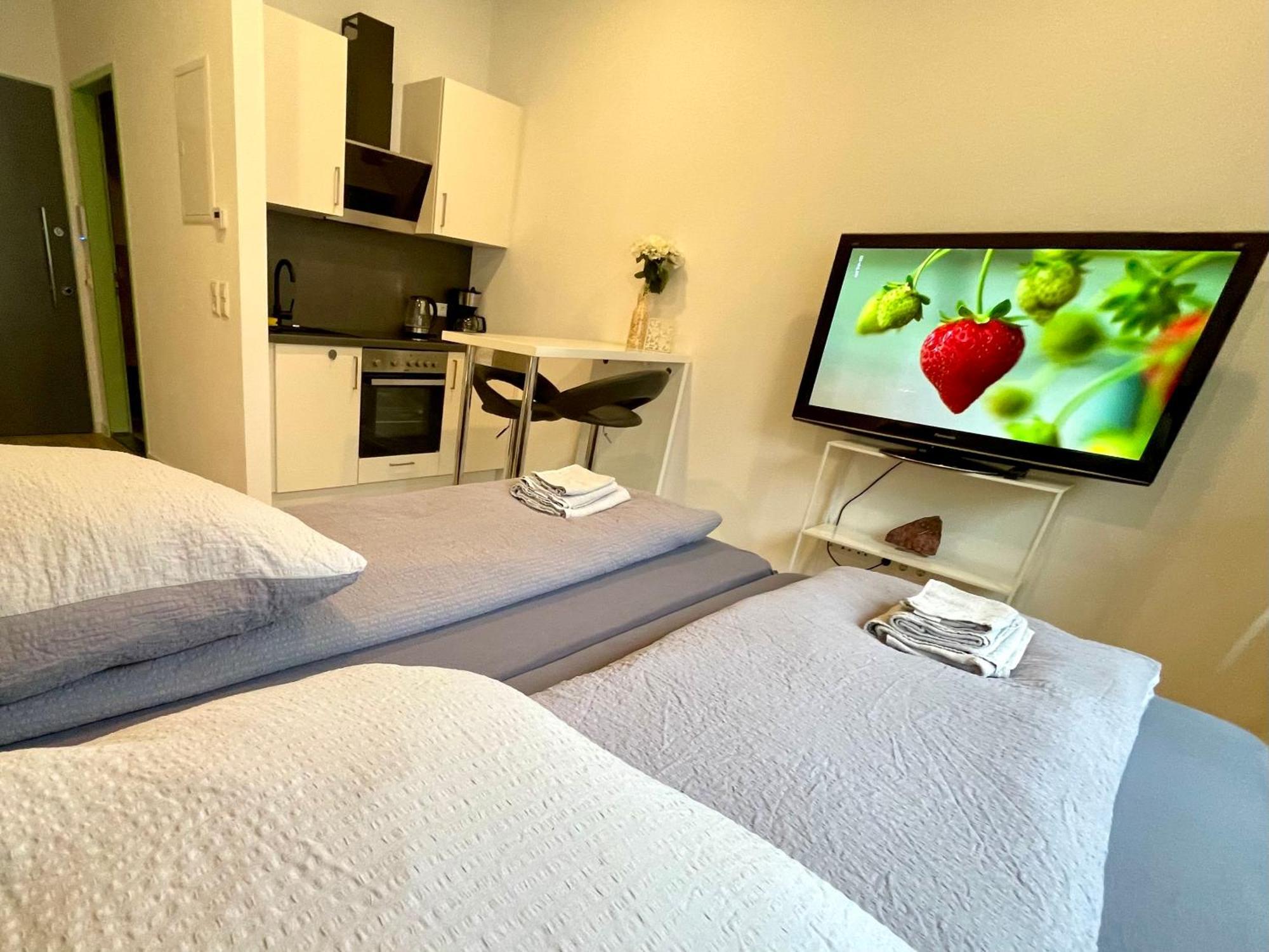 Neu Wunderschoenenes Weisses Apartament Am Schloessle Zentrum Goldstadt Pforzheim Kültér fotó
