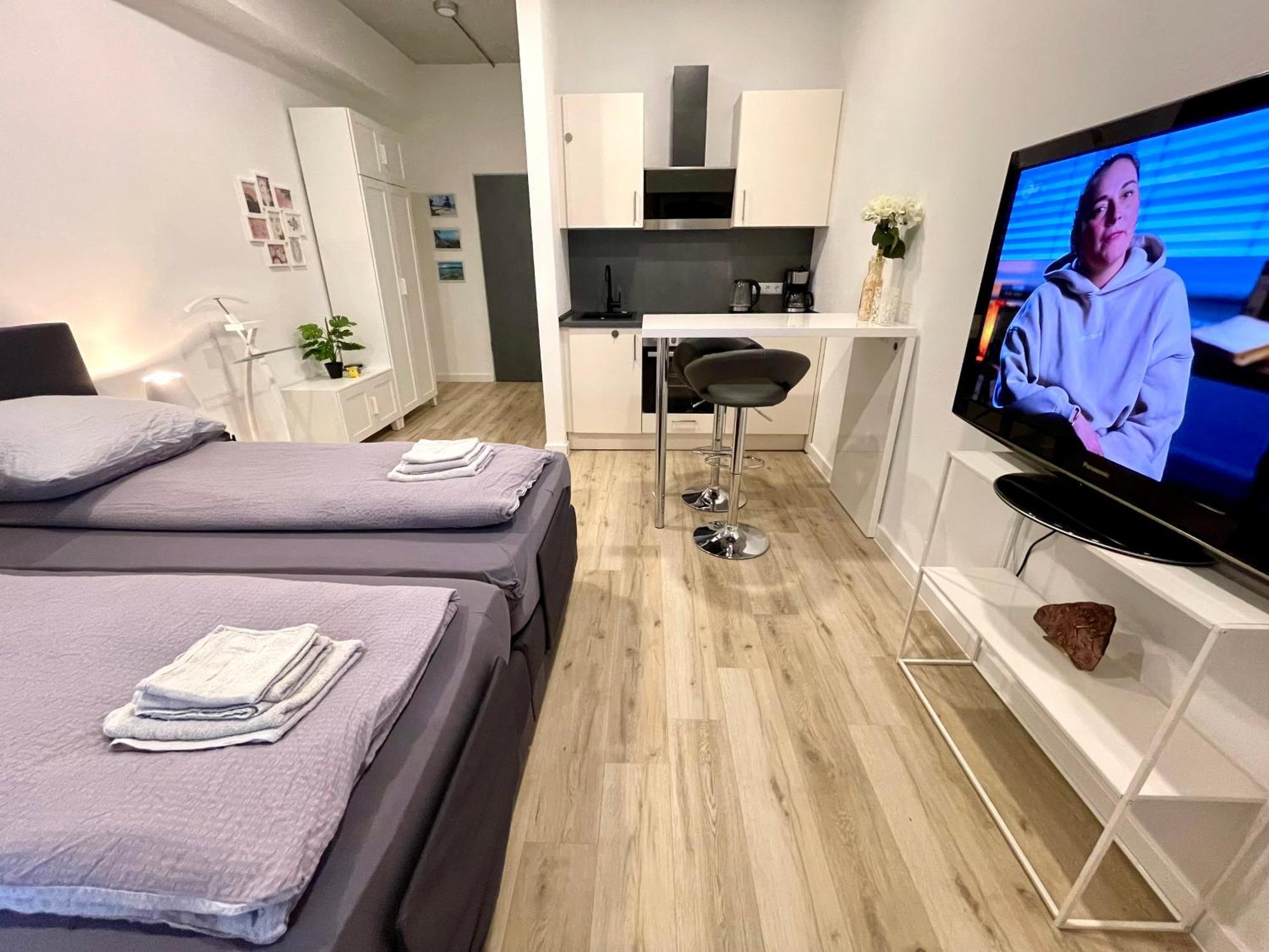 Neu Wunderschoenenes Weisses Apartament Am Schloessle Zentrum Goldstadt Pforzheim Kültér fotó