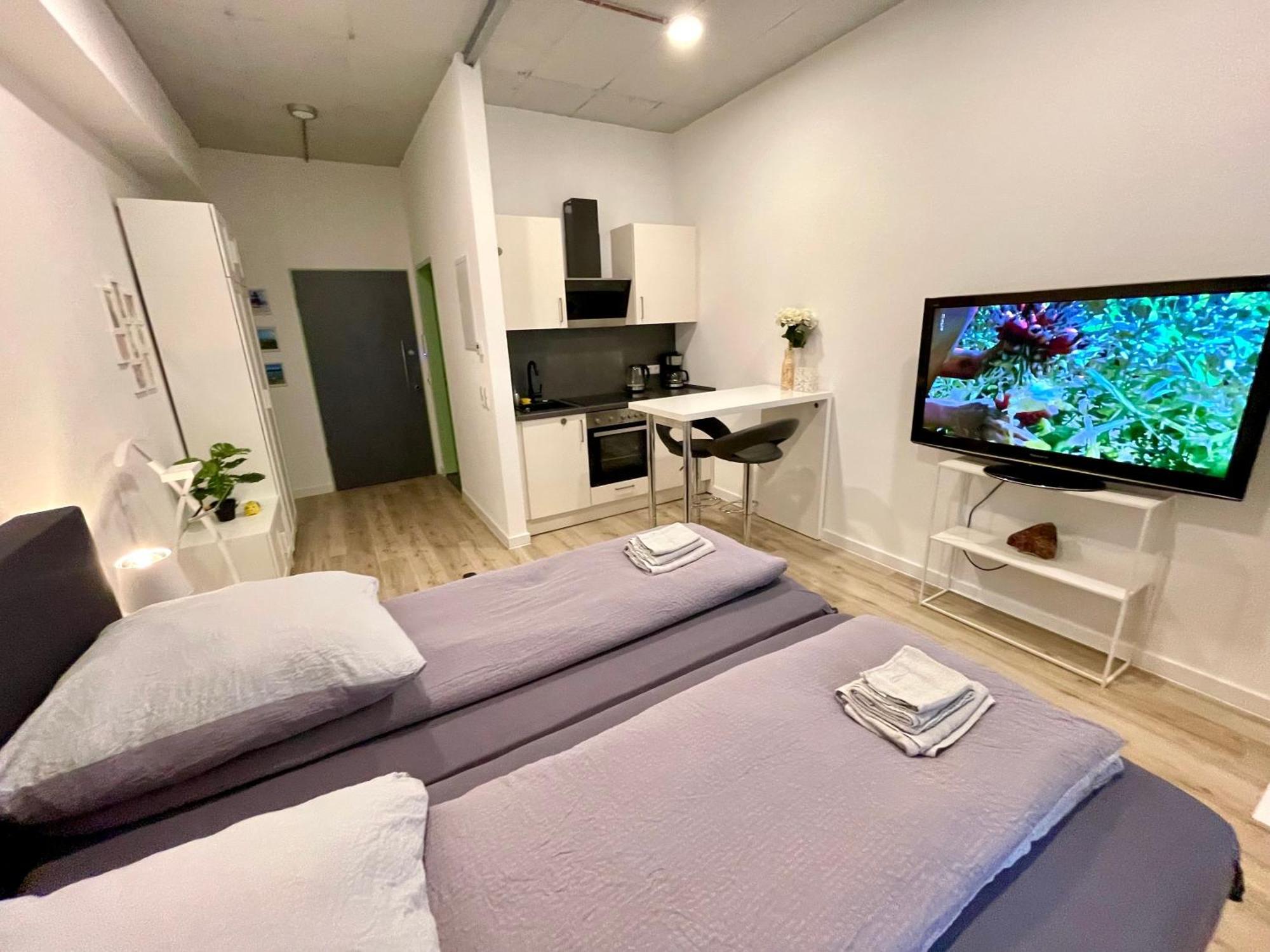 Neu Wunderschoenenes Weisses Apartament Am Schloessle Zentrum Goldstadt Pforzheim Kültér fotó