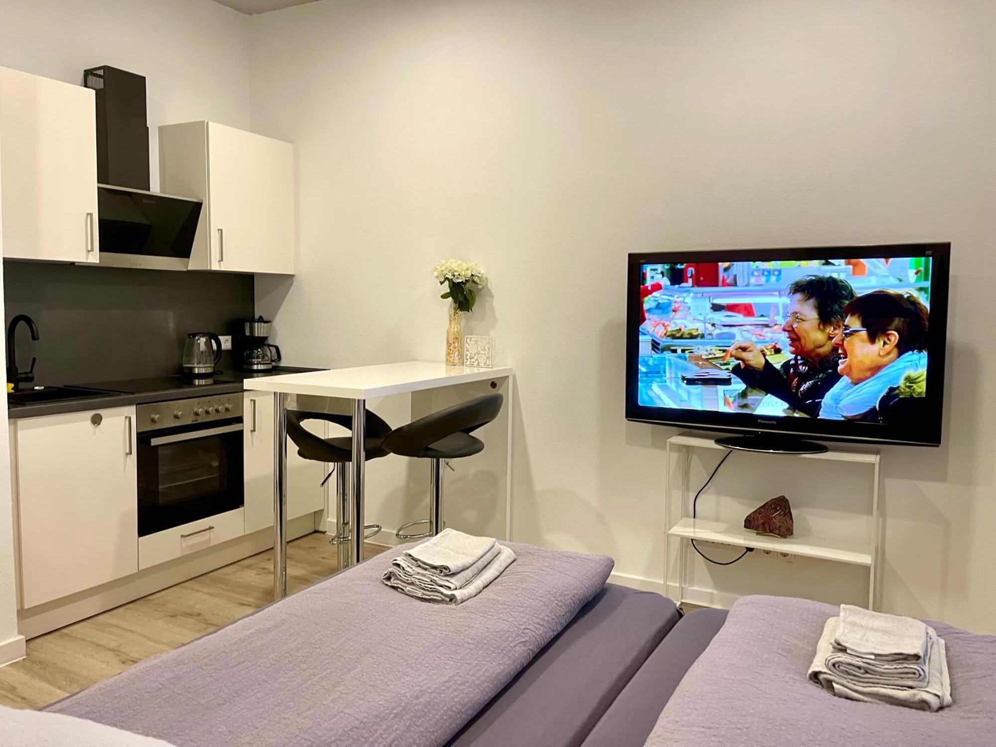 Neu Wunderschoenenes Weisses Apartament Am Schloessle Zentrum Goldstadt Pforzheim Kültér fotó