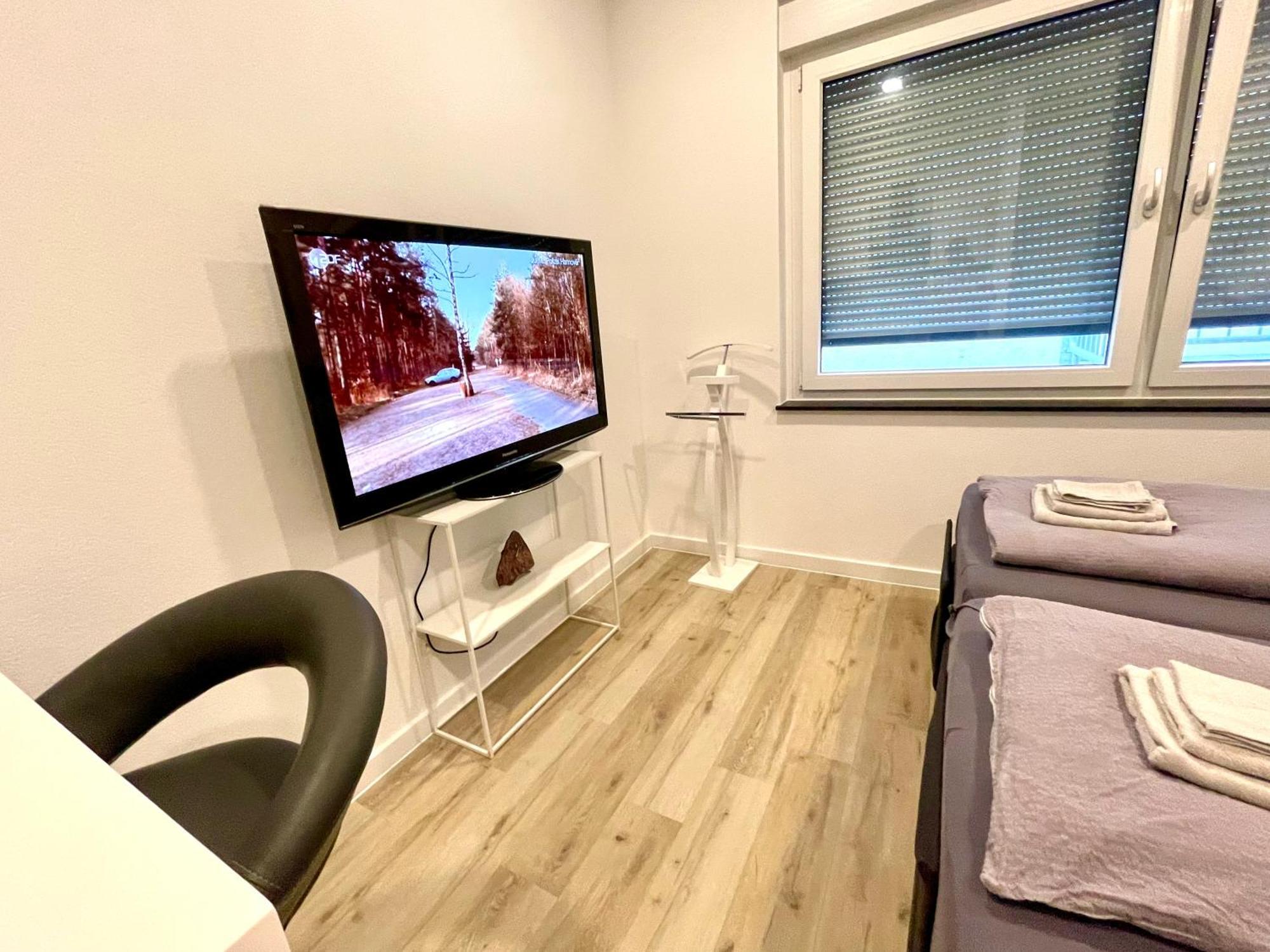 Neu Wunderschoenenes Weisses Apartament Am Schloessle Zentrum Goldstadt Pforzheim Kültér fotó