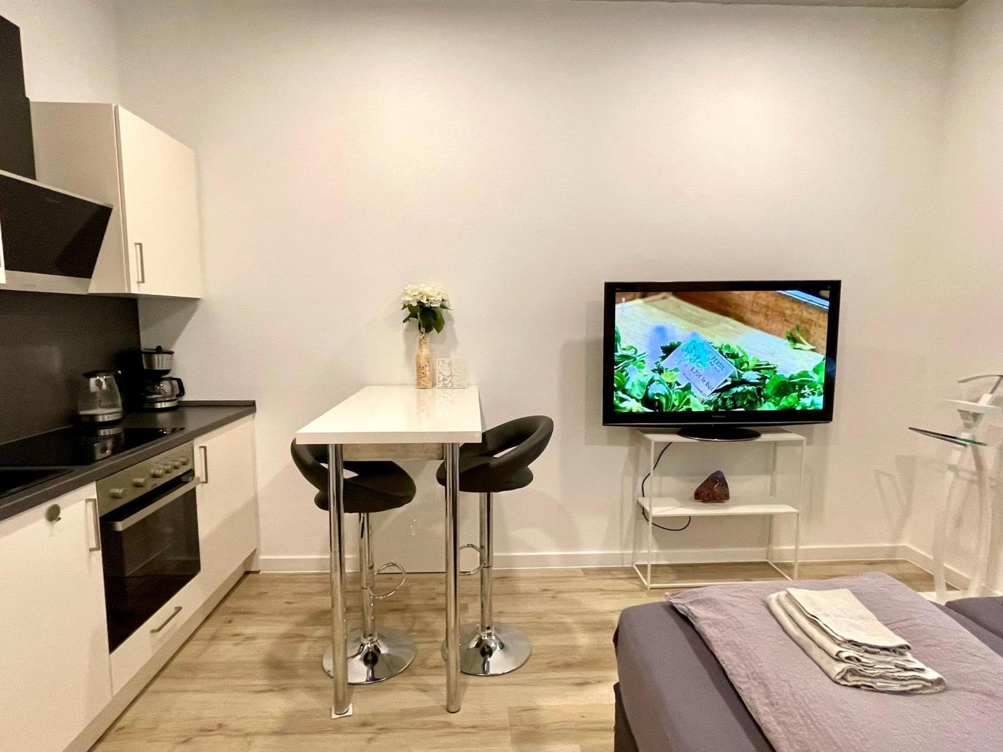 Neu Wunderschoenenes Weisses Apartament Am Schloessle Zentrum Goldstadt Pforzheim Kültér fotó